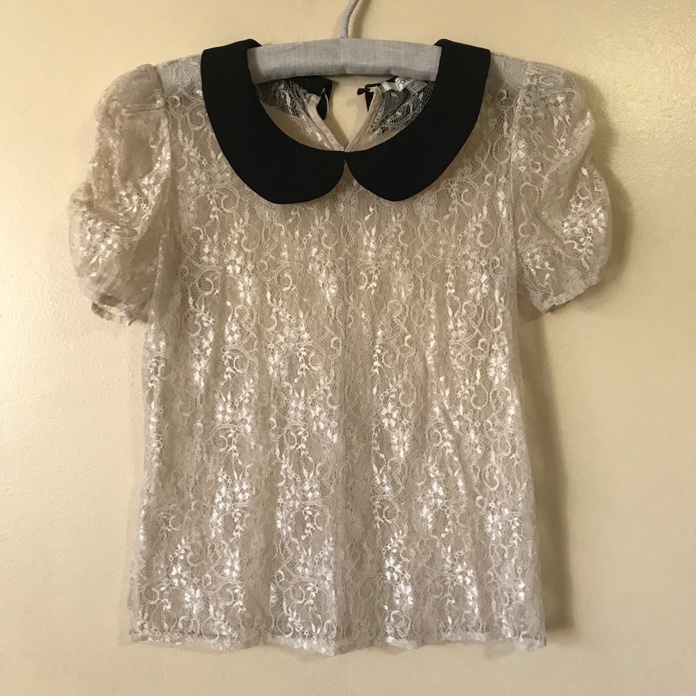 Forever 21 Peter Pan Collar Lace Top